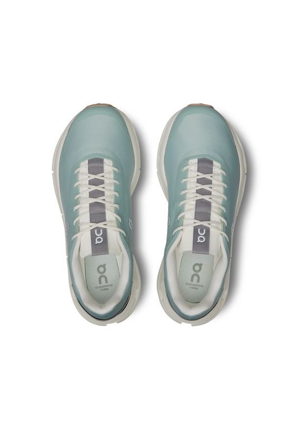 On - Sneakersy damskie ON CLOUDNOVA FORM. Okazja: na co dzień, do pracy, na spacer. Kolor: zielony. Sport: turystyka piesza