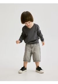 Reserved - Jeansowe szorty - szary. Kolor: szary. Materiał: jeans. Styl: klasyczny #1