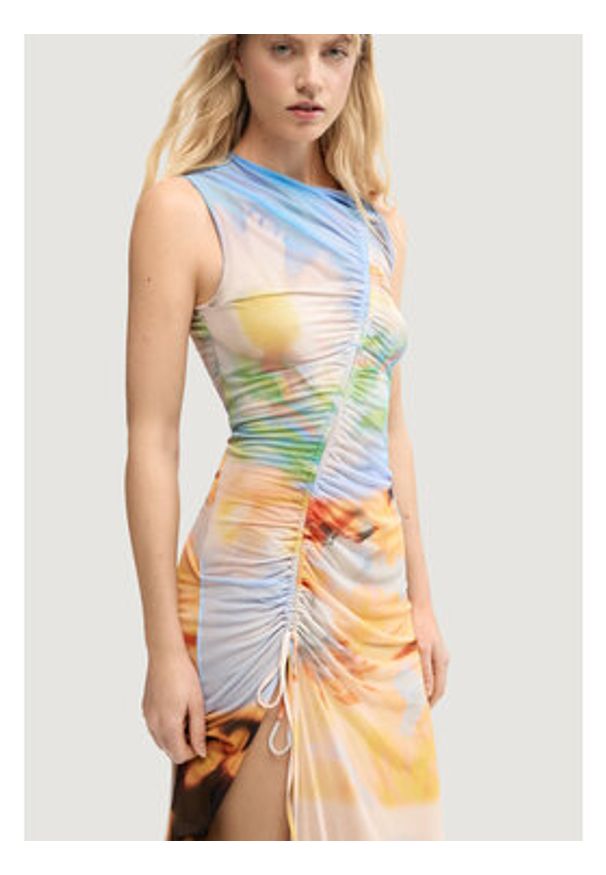 Desigual Sukienka codzienna VEST_JADE Pomarańczowy Egg Fit. Okazja: na co dzień. Kolor: pomarańczowy. Typ sukienki: proste. Styl: casual