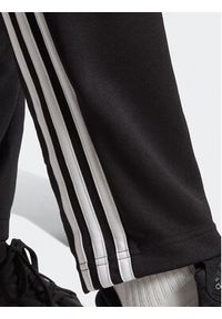 Adidas - adidas Dres 3-Stripes IC6767 Czarny Slim Fit. Kolor: czarny. Materiał: dresówka, syntetyk #9