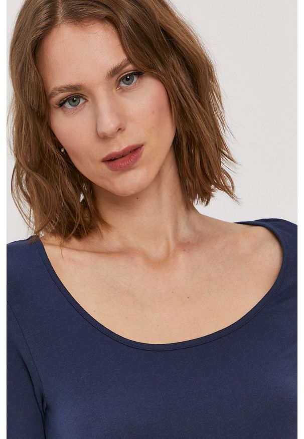 Vero Moda Bluzka kolor granatowy. Kolor: niebieski. Materiał: dzianina