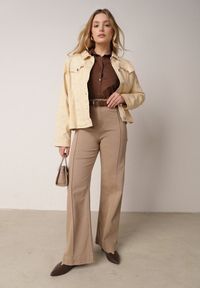 Born2be - Beżowe Szerokie Jeansy z Bawełny z Wysokim Stanem i Pionowymi Przeszyciami Keperise. Okazja: na co dzień. Stan: podwyższony. Kolor: beżowy. Styl: klasyczny, casual, elegancki #1