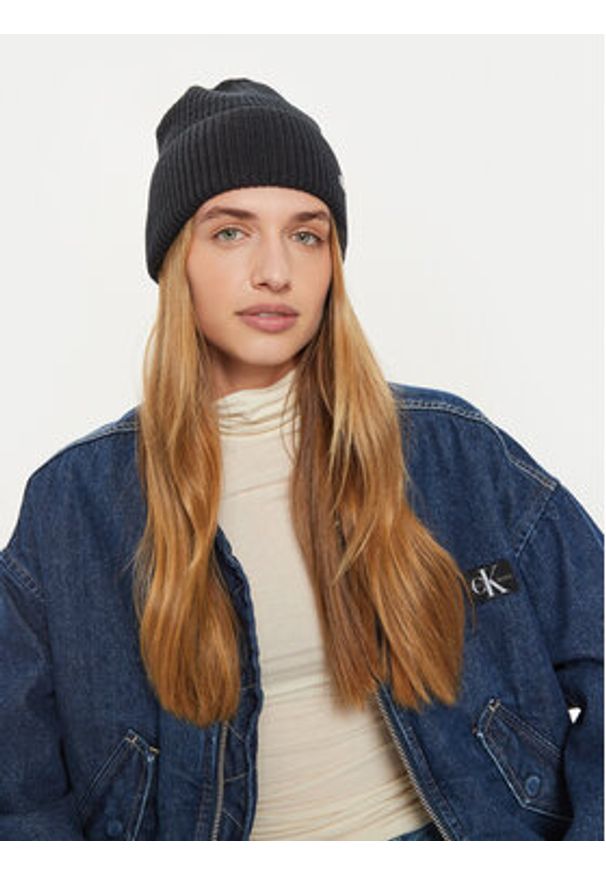 Calvin Klein Czapka K60K612592 Czarny. Kolor: czarny. Materiał: materiał, wełna