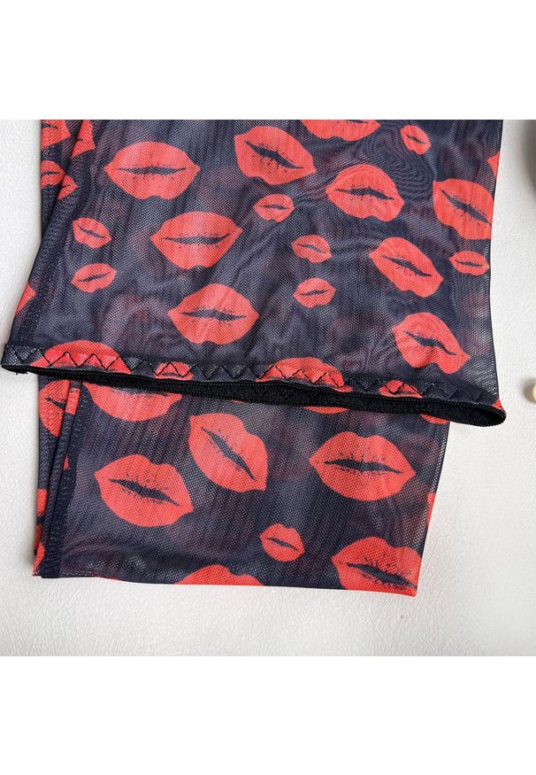 Intica - Komplet bielizny z rękawiczkami na specjalne okazje Lorena. Kolor: wielokolorowy. Materiał: materiał, tkanina