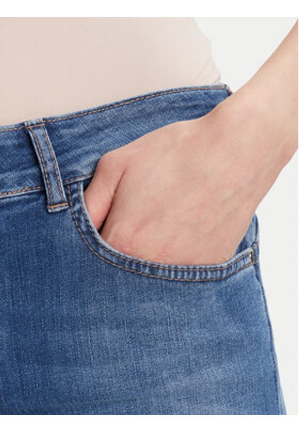 Rinascimento Jeansy CFC0126201003 Niebieski Slim Fit. Kolor: niebieski