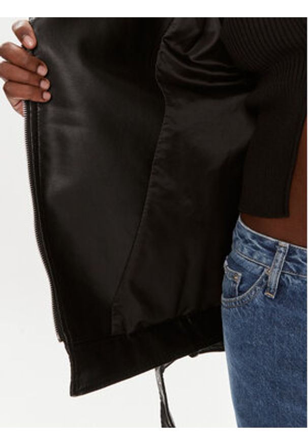 Brave Soul Kurtka z imitacji skóry LJK-CONEY Czarny Straight Fit. Kolor: czarny. Materiał: syntetyk