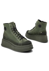 Zielone Botki Maciejka Wygodne Obuwie Damskie. Okazja: na co dzień. Zapięcie: sznurówki. Kolor: zielony. Materiał: skóra, materiał. Szerokość cholewki: normalna. Styl: casual, klasyczny #6