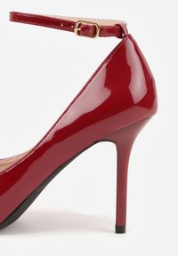 Born2be - Bordowe Lakierowane Szpilki Vices ze Skórzaną Wkładką i Paskiem przy Kostce Alendde. Okazja: na spotkanie biznesowe, na ślub cywilny, do pracy, na wesele. Nosek buta: szpiczasty. Zapięcie: pasek. Kolor: czerwony. Materiał: skóra, lakier. Obcas: na szpilce. Styl: biznesowy, elegancki. Wysokość obcasa: średni #8