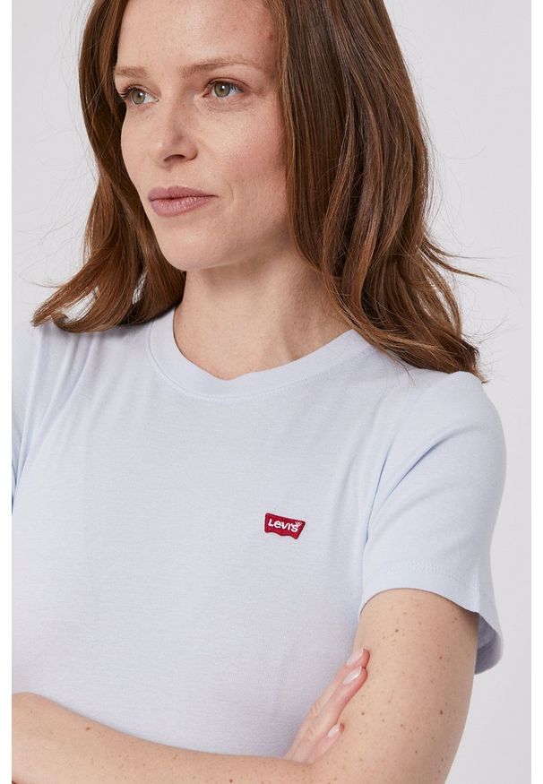 Levi's® - Levi's T-shirt damski. Okazja: na spotkanie biznesowe. Kolor: niebieski. Materiał: dzianina. Wzór: aplikacja, gładki. Styl: biznesowy