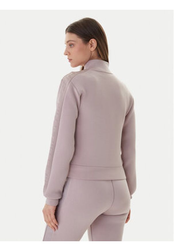 Guess Bluza New Allie Scuba V2YQ17 K7UW2 Fioletowy Regular Fit. Kolor: fioletowy. Materiał: wiskoza
