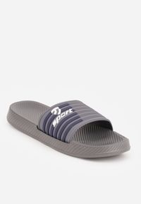 Born2be - Szare Klapki Sportowe z Piankowego Materiału Thesedice. Okazja: na co dzień. Kolor: szary. Materiał: materiał. Sezon: lato. Styl: sportowy #2