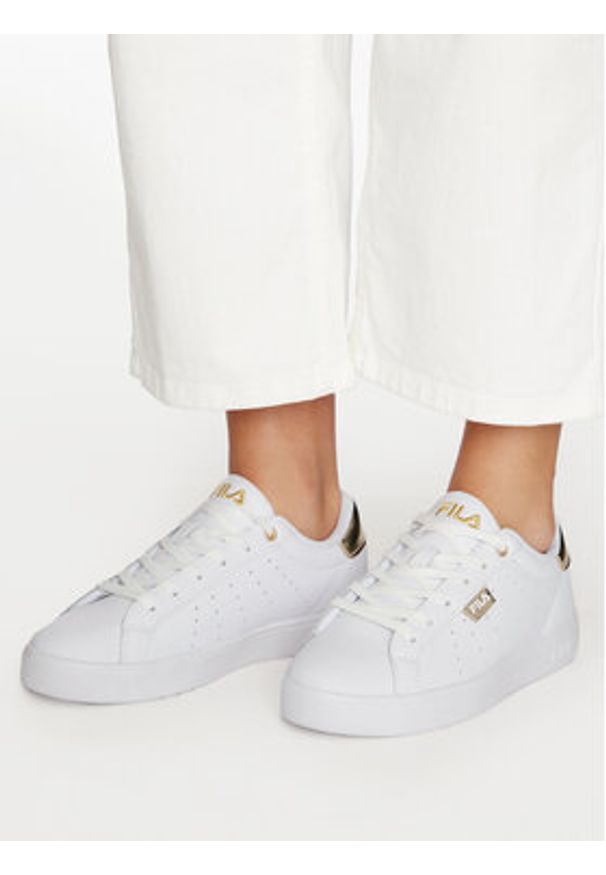 Fila Sneakersy FFW0286 13286 Biały. Kolor: biały. Materiał: skóra