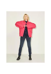 Koszula damska JJXX sophi denim. Kolor: czarny, brązowy, wielokolorowy, szary. Materiał: denim. Długość rękawa: długi rękaw. Sport: fitness