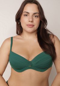 Born2be - Ciemnozielone Bikini z Marszczonym Biustonoszem i Majtkami z Wysokim Stanem Aereida. Stan: podwyższony. Kolekcja: plus size. Kolor: zielony #5