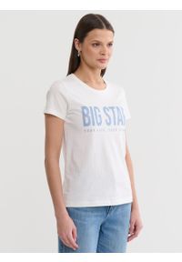 Big-Star - Koszulka damska z nadrukiem kremowa Brigida 102. Okazja: do pracy. Kolor: kremowy. Materiał: jeans, dzianina, skóra. Wzór: nadruk. Styl: klasyczny #6