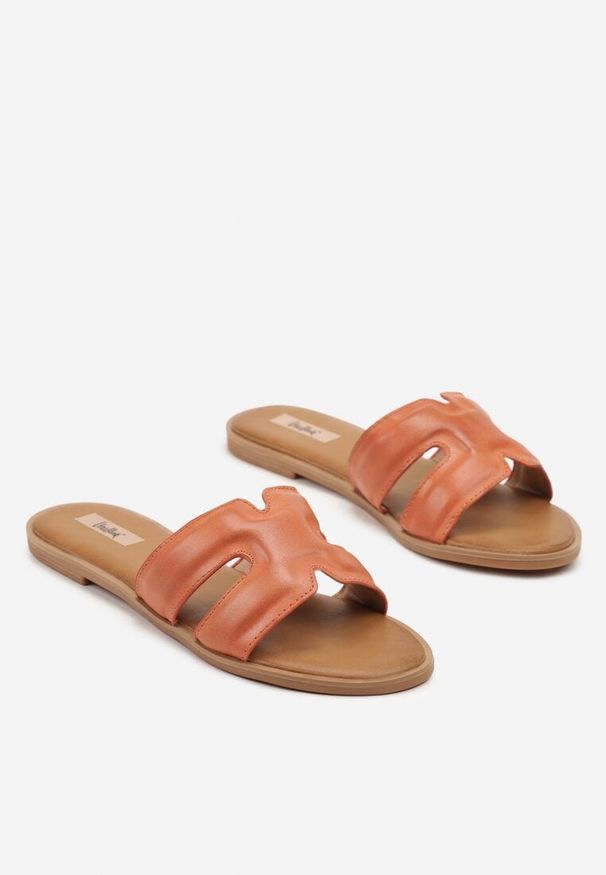 Renee - Pomarańczowe Klapki Basic z Wycięciami Varauri. Okazja: na co dzień, na spacer. Kolor: pomarańczowy. Materiał: jeans. Sezon: lato. Styl: elegancki, casual