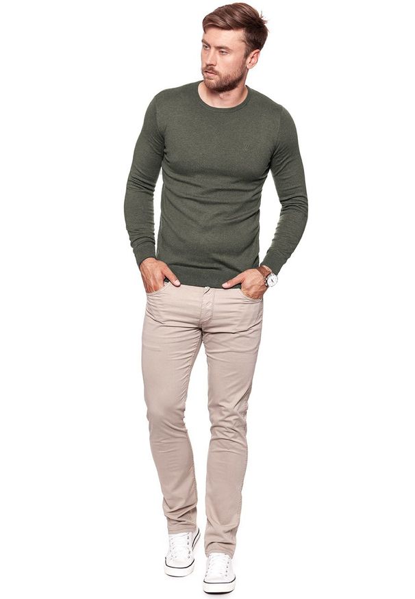 Wrangler - MĘSKI SWETER WRANGLER CREW KNIT DUSTY OLIVE W85672P45 112132246. Styl: klasyczny