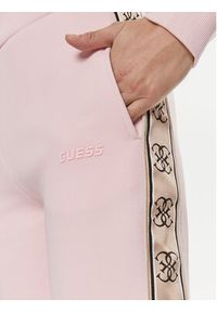 Guess Spodnie dresowe Britney V2YB15 KB3P2 Różowy Regular Fit. Kolor: różowy. Materiał: syntetyk, bawełna