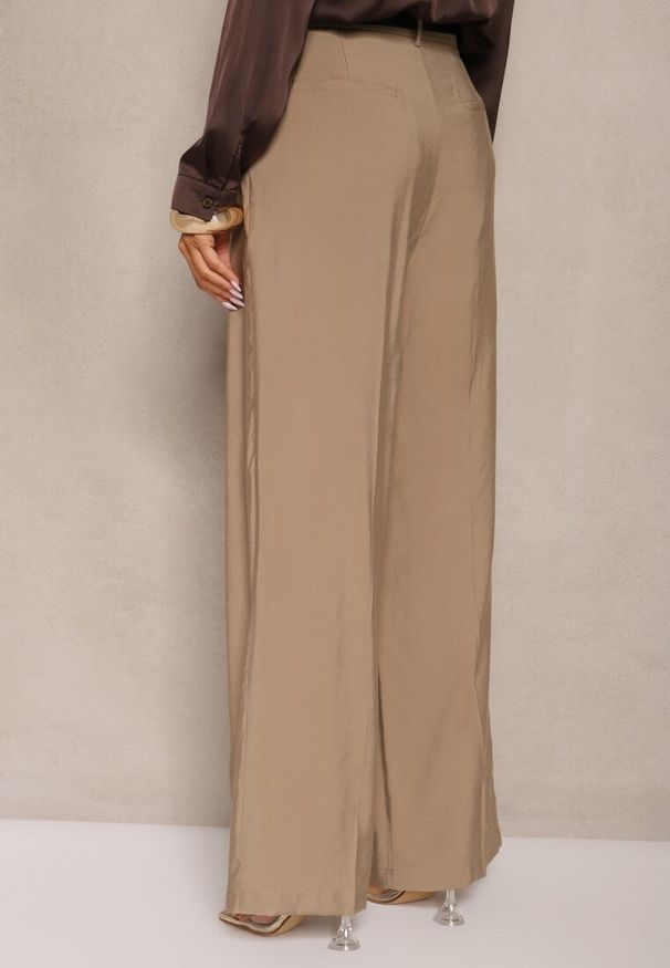 Renee - Beżowe Garniturowe Spodnie High Waist o Szerokim Kroju Efrase. Okazja: na co dzień. Stan: podwyższony. Kolor: beżowy. Styl: casual