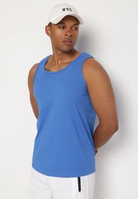 Born2be - Niebieska Klasyczna Bawełniana Koszulka Zivea. Okazja: na co dzień. Kolor: niebieski. Materiał: bawełna. Wzór: aplikacja. Styl: klasyczny #3