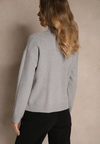 Renee - Szary Gładki Golf Casual Raliana. Okazja: na co dzień. Typ kołnierza: golf. Kolor: szary. Materiał: skóra, jeans. Długość rękawa: długi rękaw. Długość: długie. Wzór: gładki. Styl: casual #5