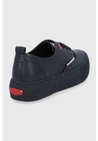 Cross Jeans Tenisówki damskie kolor czarny. Nosek buta: okrągły. Zapięcie: sznurówki. Kolor: czarny. Materiał: guma. Obcas: na platformie #4