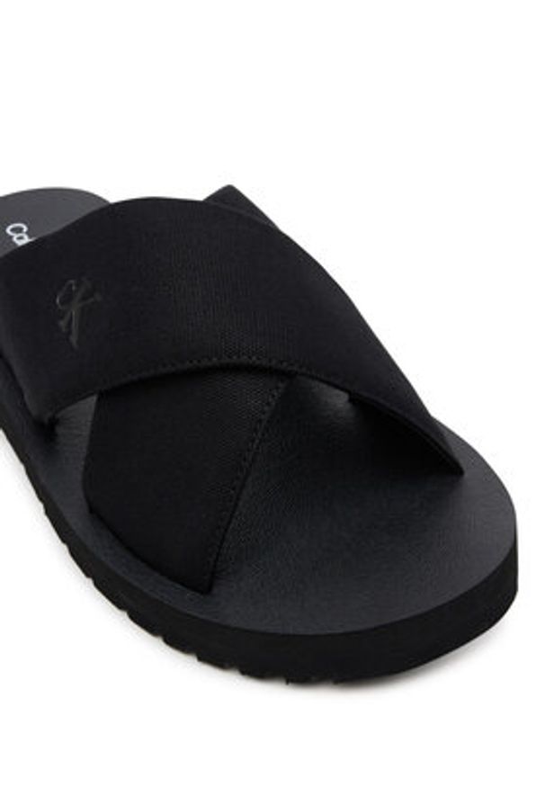 Calvin Klein Jeans Klapki Cross Sandal Crxs Tx YM0YM01223 Czarny. Kolor: czarny. Materiał: materiał