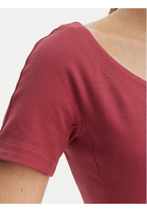 Weekend Max Mara T-Shirt Multig 2615941122 Czerwony Regular Fit. Kolor: czerwony. Materiał: bawełna