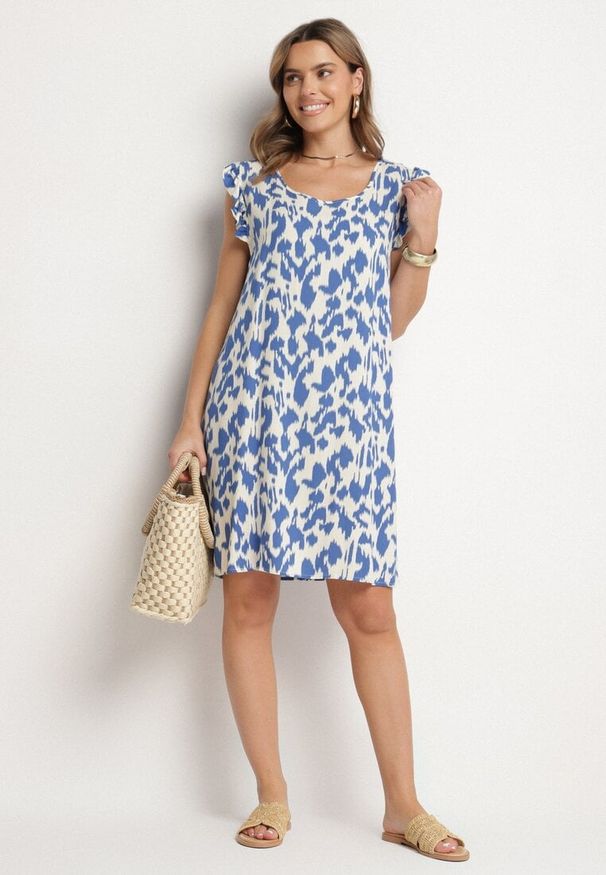 Born2be - Niebieska Sukienka z Bawełny o Rozkloszowanym Kroju z Falbankami Zamiast Rękawów Jenalinea. Okazja: na co dzień. Typ kołnierza: kołnierz z falbankami. Kolor: niebieski. Materiał: bawełna. Typ sukienki: rozkloszowane. Styl: elegancki, casual