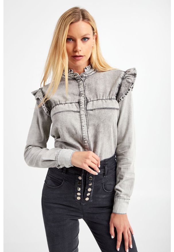 Twinset Milano - KOSZULA JEANSOWA TWINSET. Typ kołnierza: kołnierzyk stójkowy. Materiał: jeans. Długość rękawa: długi rękaw. Długość: długie
