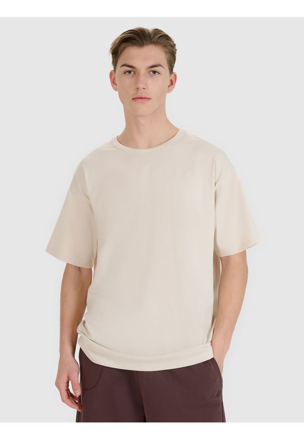 4f - 4F T-shirt oversize gładki uniseks - beżowy S. Okazja: na co dzień. Kolor: beżowy. Materiał: jersey, bawełna, dzianina. Długość rękawa: krótki rękaw. Długość: krótkie. Wzór: gładki. Styl: casual, klasyczny, sportowy