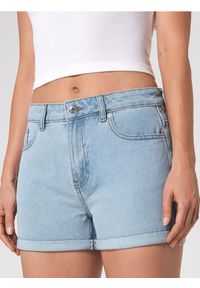 Sinsay - Szorty jeansowe mom high waist - niebieski. Stan: podwyższony. Kolor: niebieski. Materiał: jeans