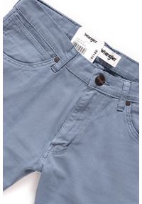 Wrangler - WRANGLER SPODNIE MĘSKIE LARSTON FLINTSTONE BLUE W18SHD13F. Materiał: materiał