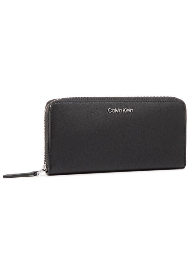 Calvin Klein Duży Portfel Damski Ck Must Ziparound Lg K60K606698 Czarny. Kolor: czarny. Materiał: skóra