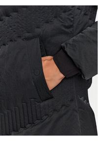 Guess Płaszcz zimowy W3BL42 WFSV2 Czarny Regular Fit. Kolor: czarny. Materiał: syntetyk. Sezon: zima #5