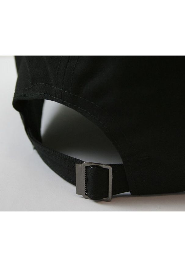 Czarna czapka Pako Jeans z haftami, na lato