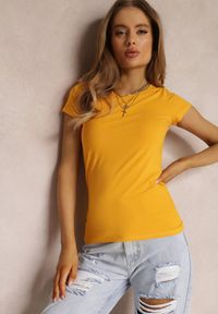 Renee - Żółty T-shirt Ariema. Kolor: żółty. Materiał: dzianina. Długość rękawa: krótki rękaw. Długość: krótkie. Wzór: gładki