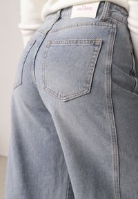 Born2be - Niebieskie Szerokie Jeansy z Bawełną i Wiskozą Zdobione Przeszyciami Harida. Stan: podwyższony. Kolor: niebieski. Wzór: aplikacja. Styl: elegancki, klasyczny #7