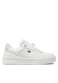 TOMMY HILFIGER - Tommy Hilfiger Sneakersy Flag Basket Sneaker FW0FW08081 Écru. Materiał: materiał