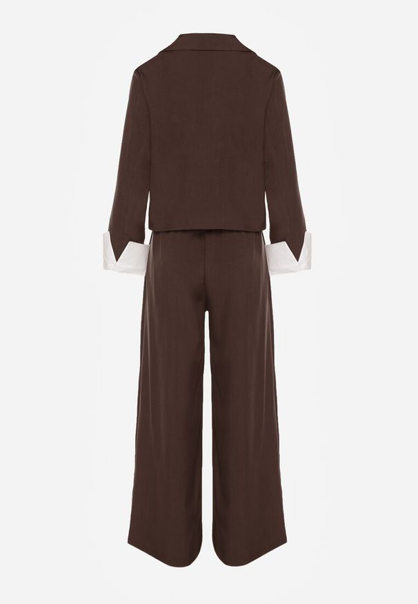 Renee - Ciemnobrązowy Garniturowy Komplet Marynarka i Spodnie z Kontrastującymi Zdobieniami Davirielle. Kolor: brązowy. Wzór: aplikacja