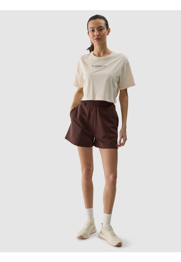 4f - 4F Spodenki dresowe damskie - brązowe S. Kolor: brązowy. Materiał: dresówka. Długość: krótkie. Wzór: ze splotem, gładki, jednolity