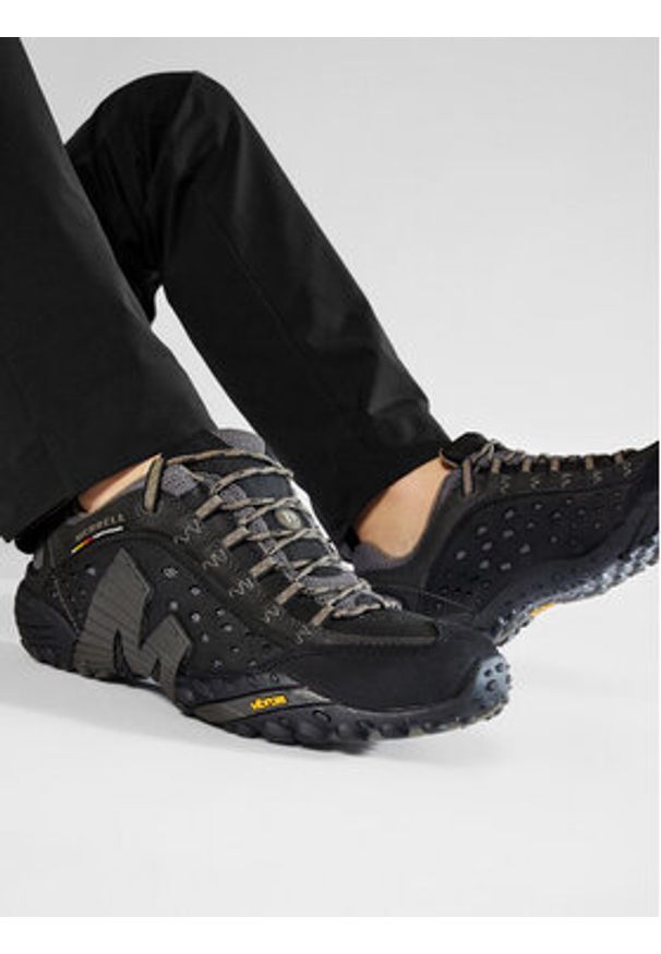 Merrell Trekkingi Intercept J73703 Czarny. Kolor: czarny. Materiał: skóra. Sport: turystyka piesza