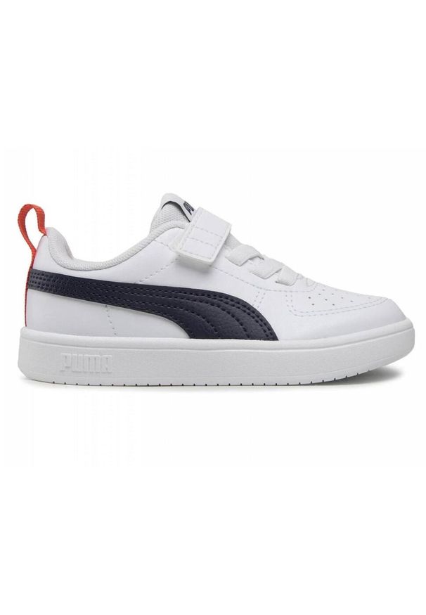 Puma - BUTY na co dzień dziecięce PUMA RICKIE na rzepy. Okazja: na co dzień. Zapięcie: rzepy. Kolor: biały. Materiał: materiał, syntetyk. Sport: turystyka piesza
