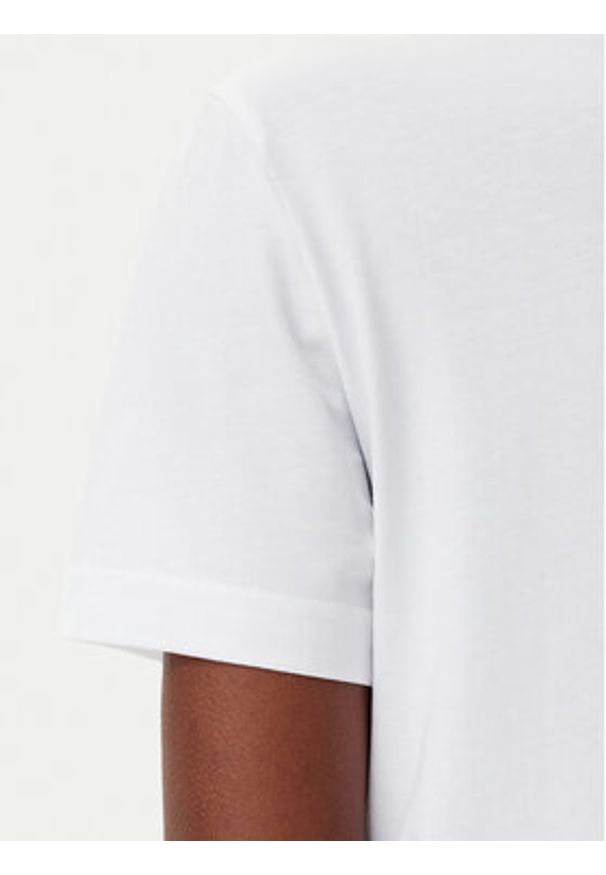 Calvin Klein Jeans T-Shirt LV047B224G Biały Regular Fit. Kolor: biały. Materiał: bawełna