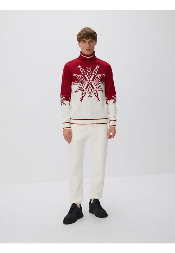 Reserved - Spodnie dresowe regular fit - złamana biel. Materiał: dresówka