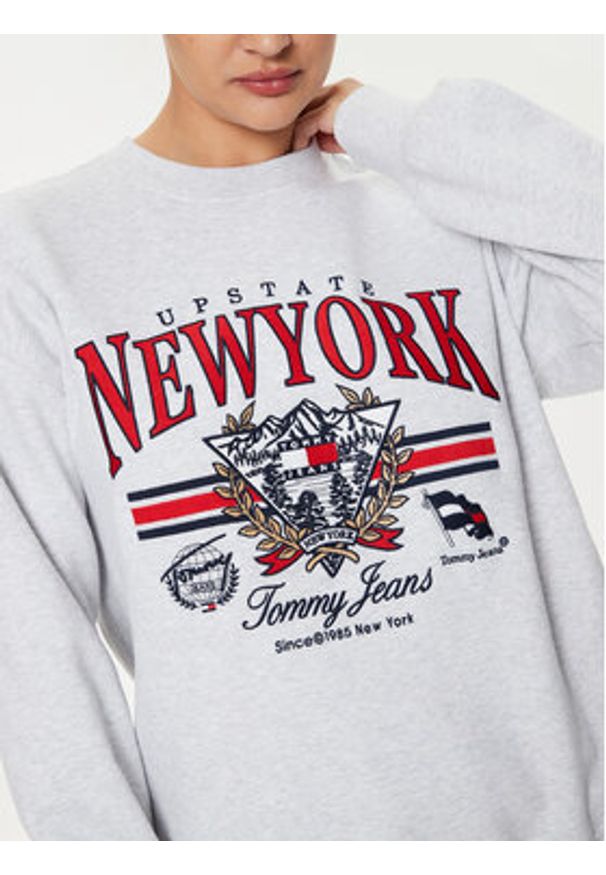 Tommy Jeans Bluza Vintage DW0DW18368 Szary Relaxed Fit. Kolor: szary. Materiał: bawełna. Styl: vintage