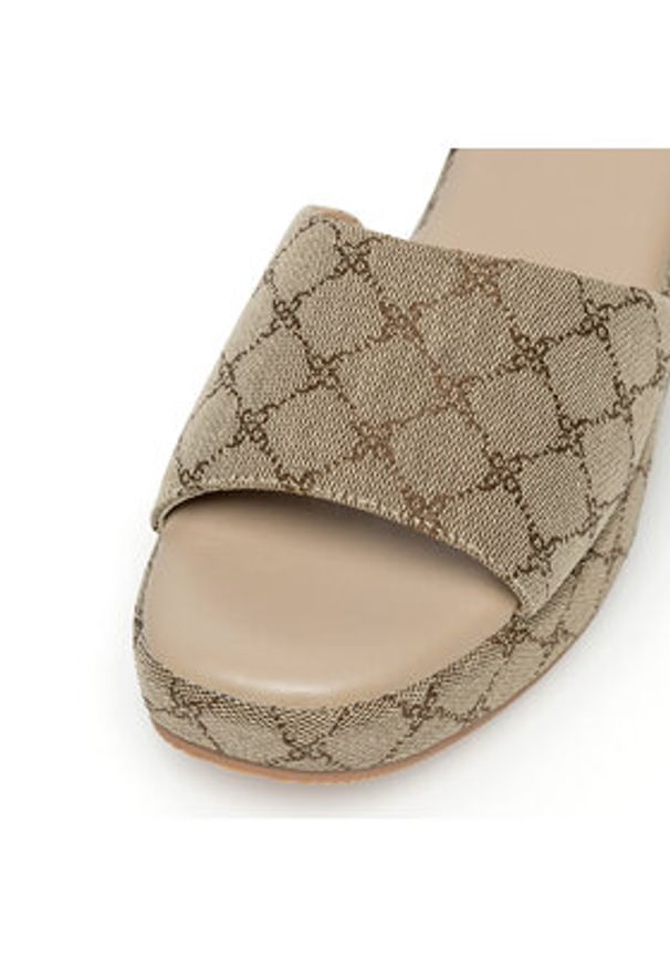 Nine West Klapki WFA2789-1 Beżowy. Kolor: beżowy. Materiał: materiał