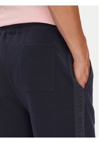 GANT - Gant Szorty sportowe 2825122T Granatowy Regular Fit. Kolor: niebieski. Materiał: bawełna. Styl: sportowy