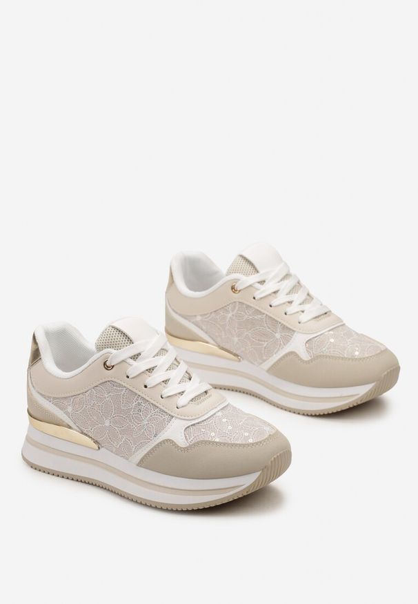 Born2be - Beżowe Sneakersy na Grubej Podeszwie Zdobione Brokatem i Metaliczną Wstawką Seravi. Kolor: beżowy. Wzór: aplikacja
