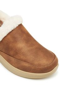 skechers - Skechers Kapcie Cozy Escape 168114/CSNT Brązowy. Kolor: brązowy. Materiał: skóra #4